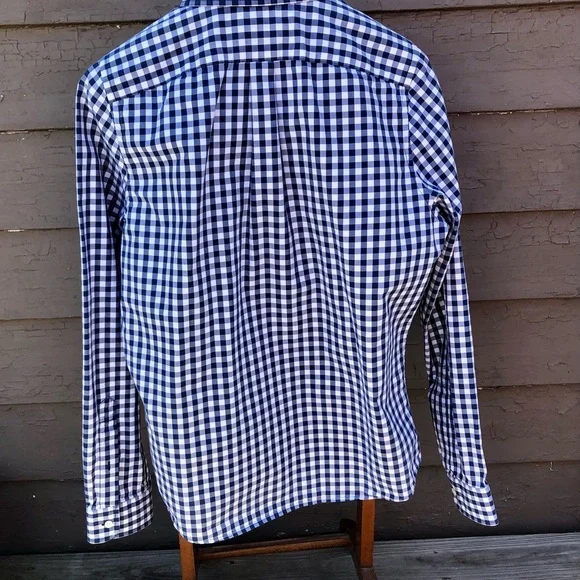 Abercrombie and Fitch navy checkered shirt! - Picture 3 of 5